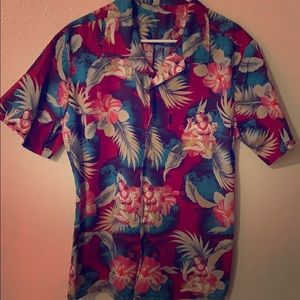Men’s Hawaiian button down shirt